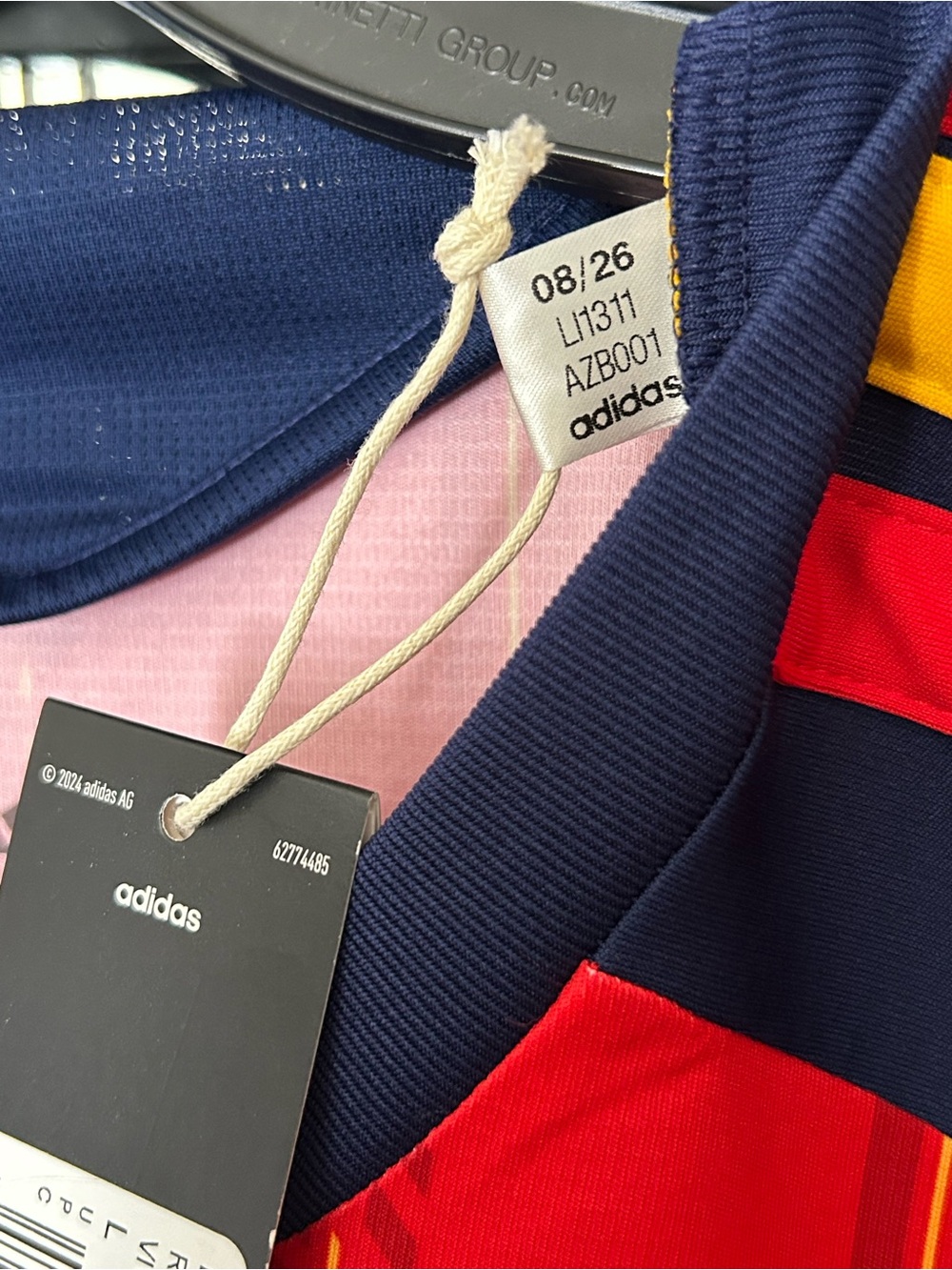 Spain jersey - Picture 2 of 6